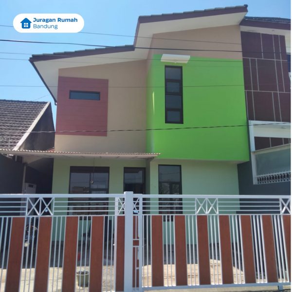 Rumah Di Daerah Riung Bandung Cipamokolan