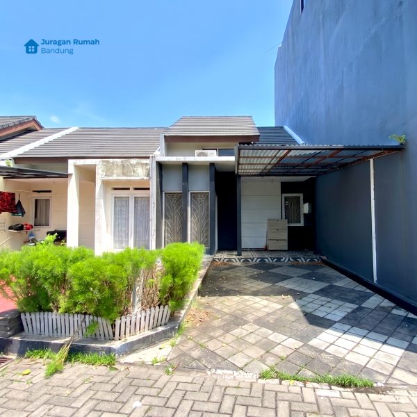 Rumah Di Daerah Panghegar