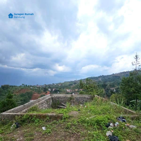 Tanah di daerah Jatihandap