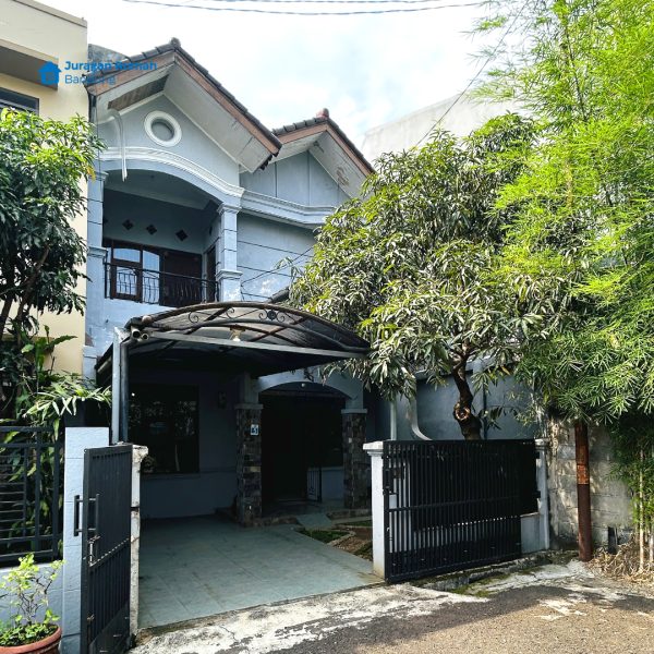 Rumah Di Daerah Cipamokolan