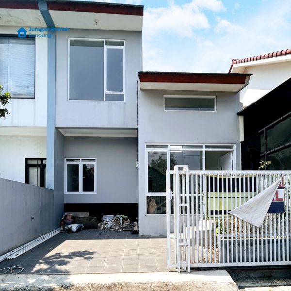 Rumah Di Daerah Margahayu Raya